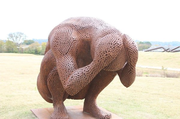 Comment créer un parcours d'art public intégrant des œuvres de réalité augmentée ?